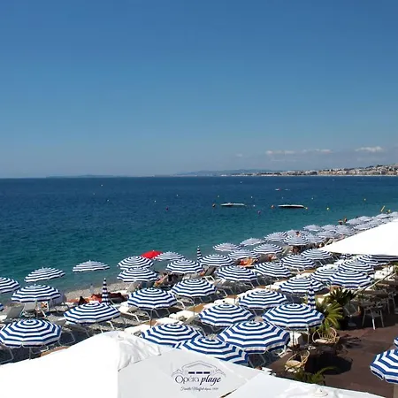 Beach Ac 1 Min Walking From The Sea - Freshly Renovated Apartment