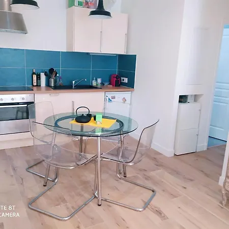 Beach Ac 1 Min Walking From The Sea - Freshly Renovated Apartment